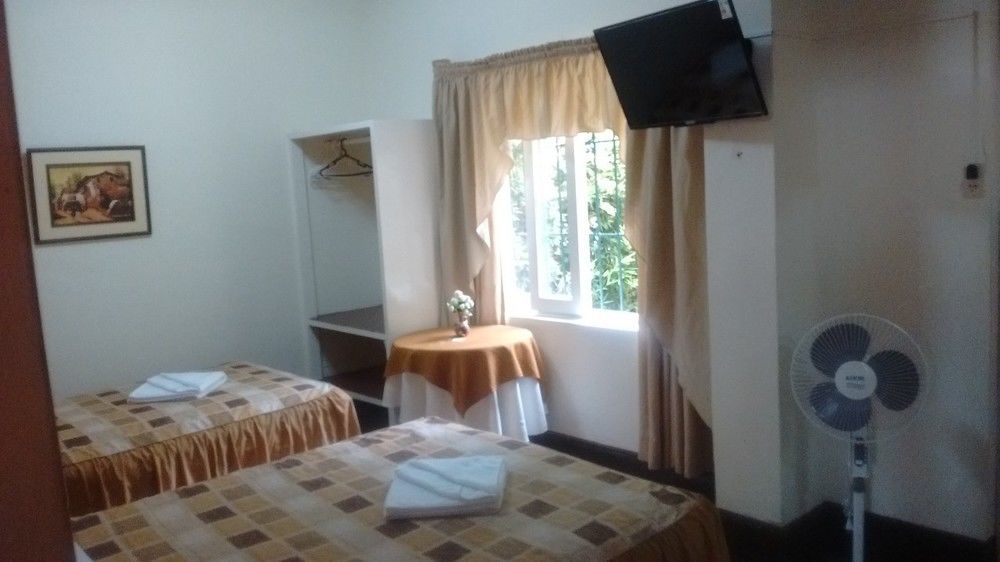 The Place Miraflores 2*